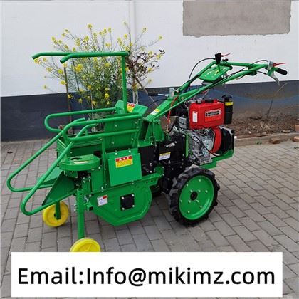 Komerčný kombajn na kukuricu Poloautomatický kombajn s pojazdom