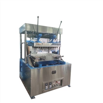 Stroj na výrobu oblátkových sušienok