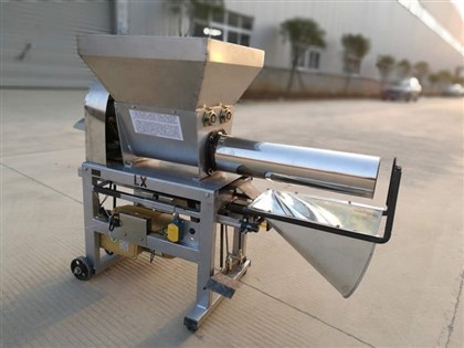 Vrecovací stroj Enokis